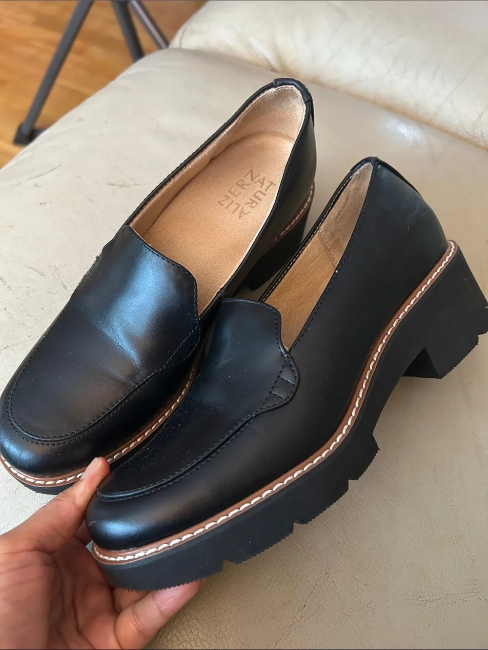 Naturalizer sleek black